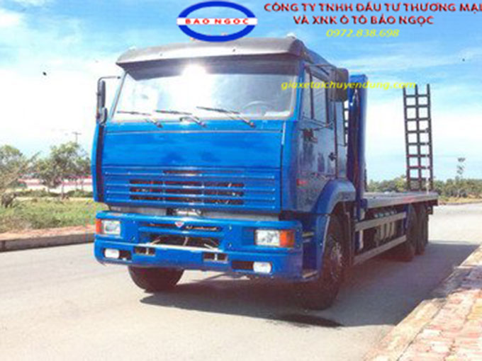 xe tai kamaz nang dau cho may cong trinh
