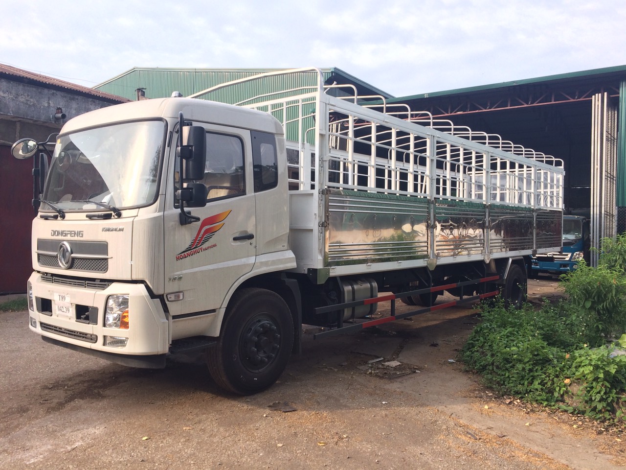 dongfeng-b180-2019-thung-9-7m