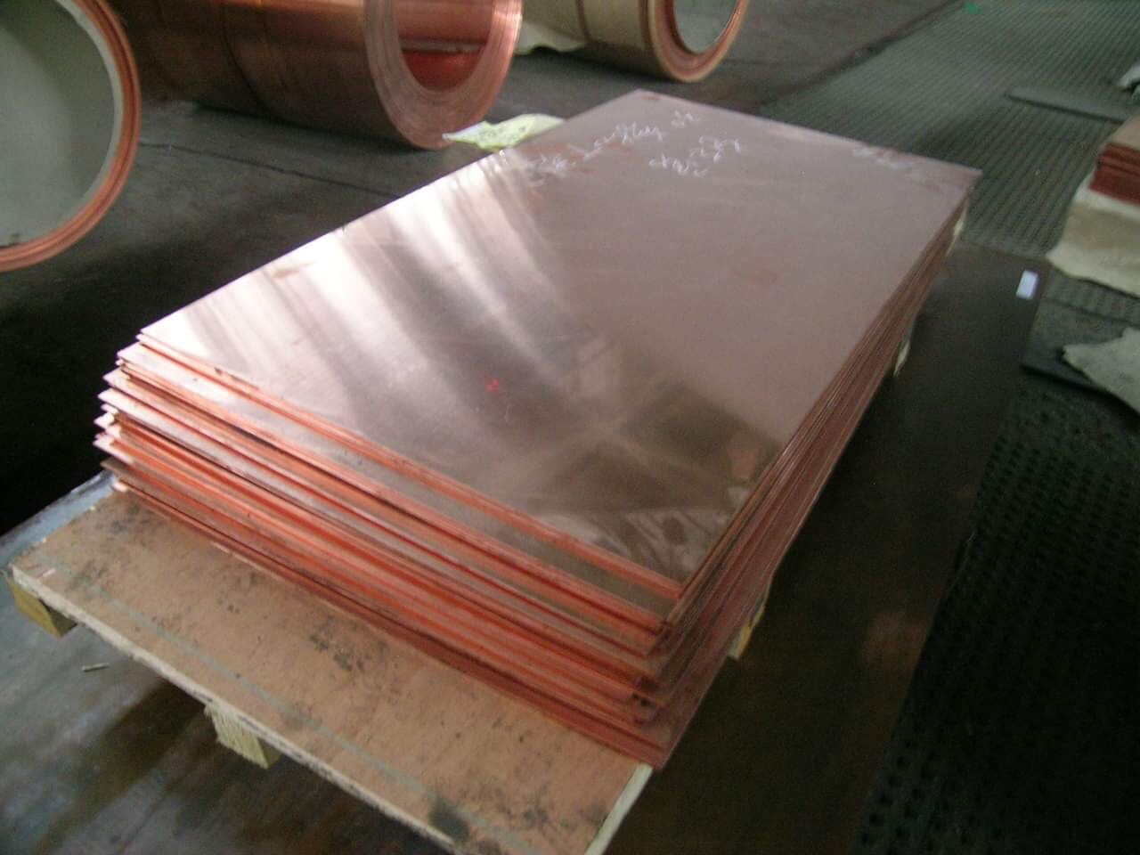 Giá đồng thanh cái, đồng đỏ Gia Võ metal