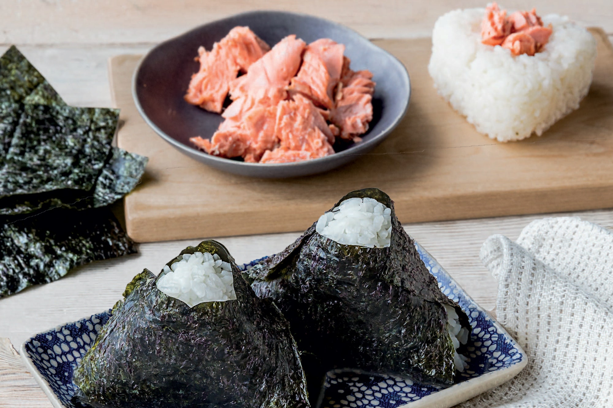 cơm nắm Onigiri Nhật Bản