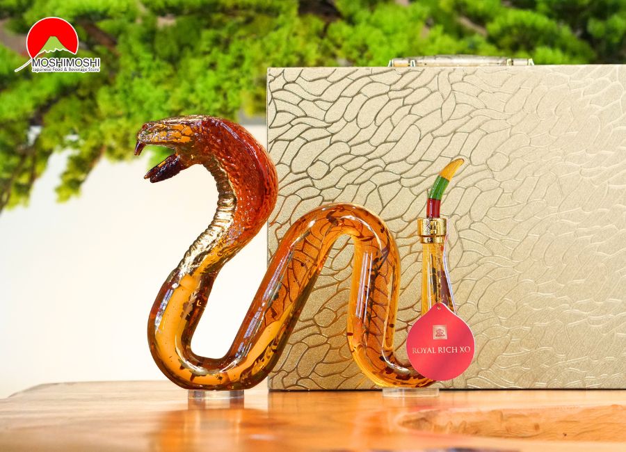 Rượu Rắn Thủy Tinh Mạ Vàng 24k Royal Rich XO 