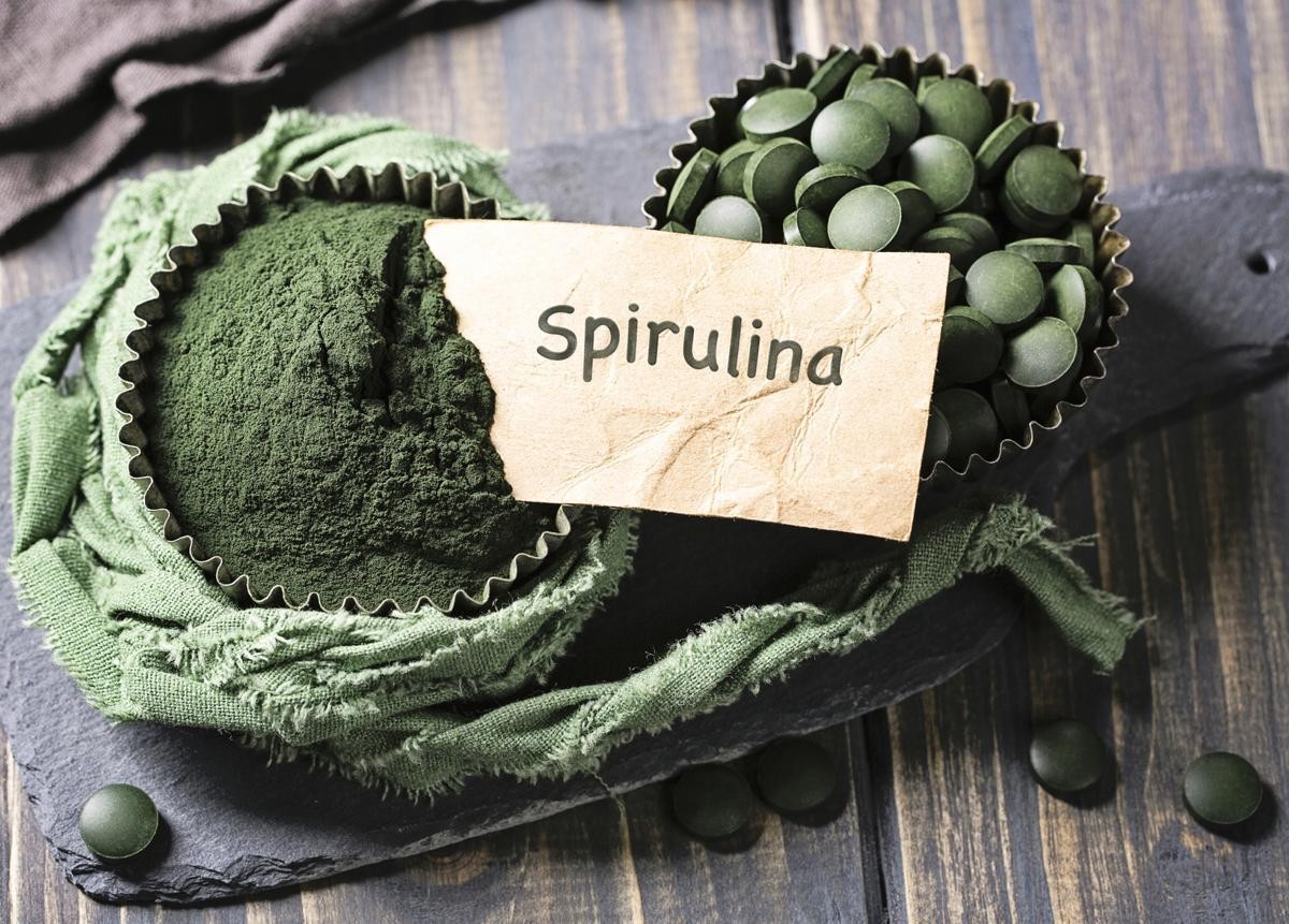 tác dụng của tảo xoắn Spirulina Nhật. Mua ở đâu Uống thế nào