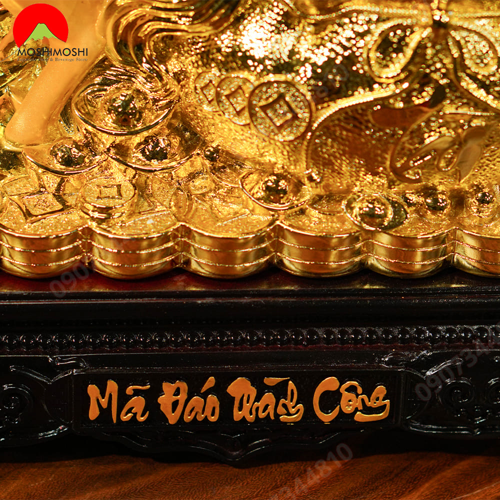 Kệ Rượu Ngựa Linh Vật Trắng Mã Đáo Thành Công 700ml