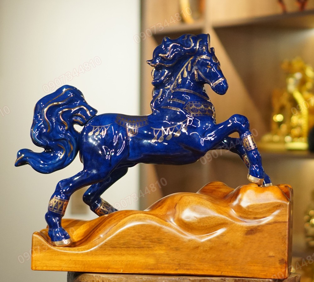 Ngựa Long Mã Đế Gỗ