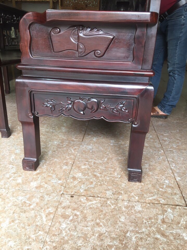 ban-ghe-truong-ky-loi-co-dep