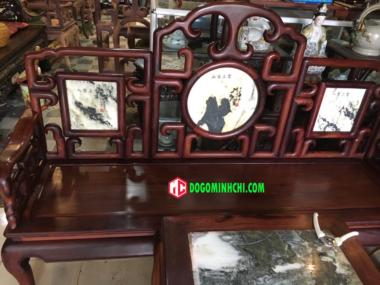 Bo-Ban-Ghe-Moc-8-Mon-Go-Cam-2