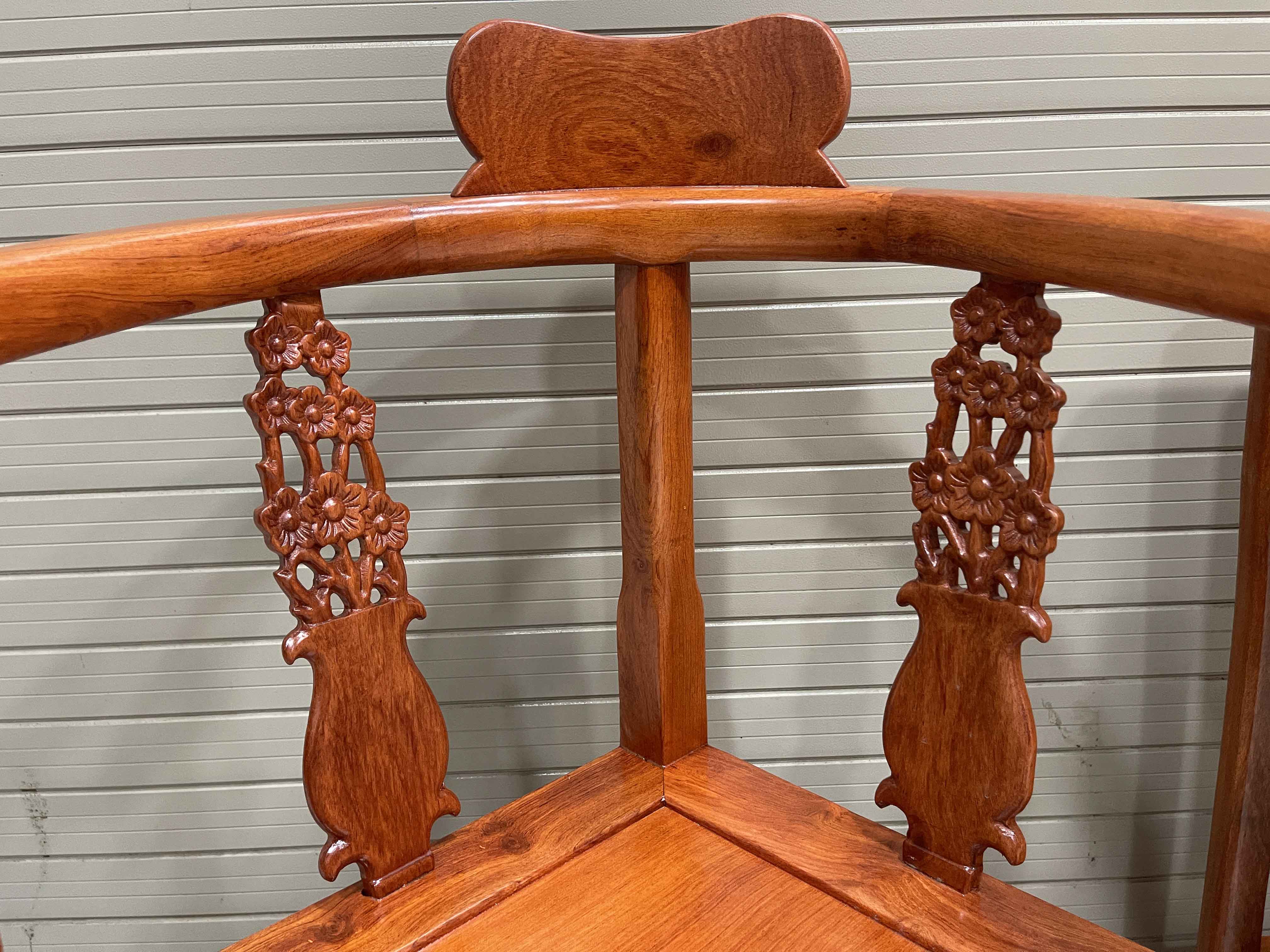 #ban_ghe_goc_go_huong_4