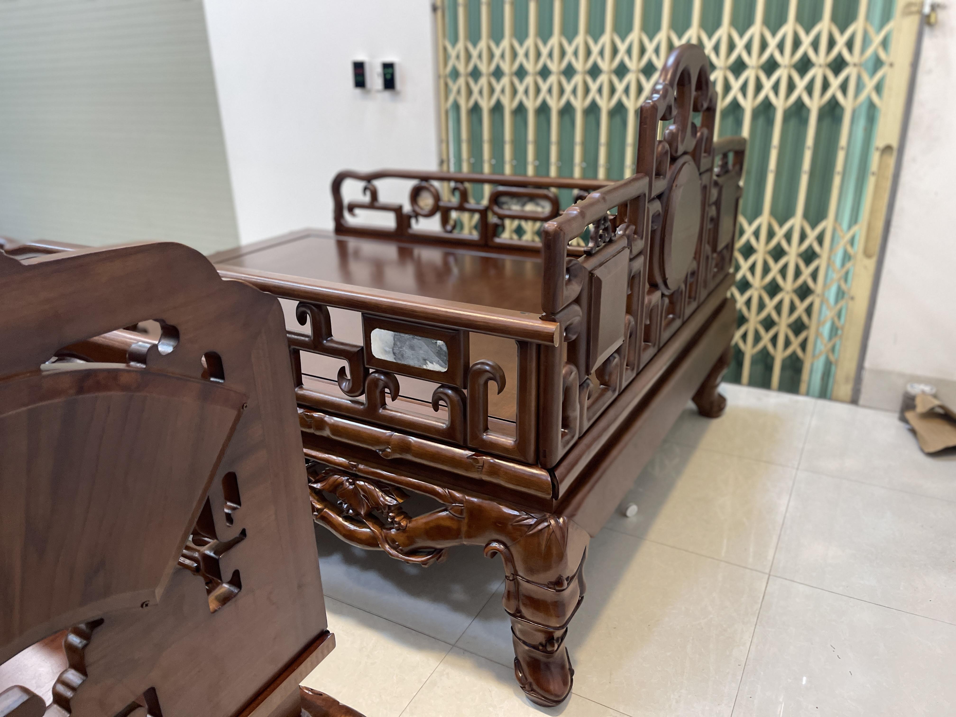 giuong_ba_thanh_go_go_6