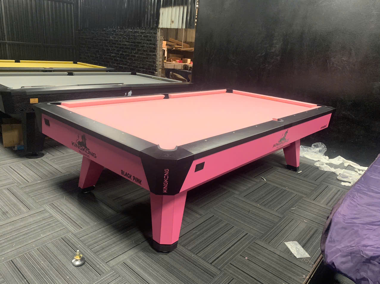 Bàn bi-a 3 băng mặt đá dày, nỉ tốc độ cao, phân phối bởi Billiards Sao Việt miền Bắc