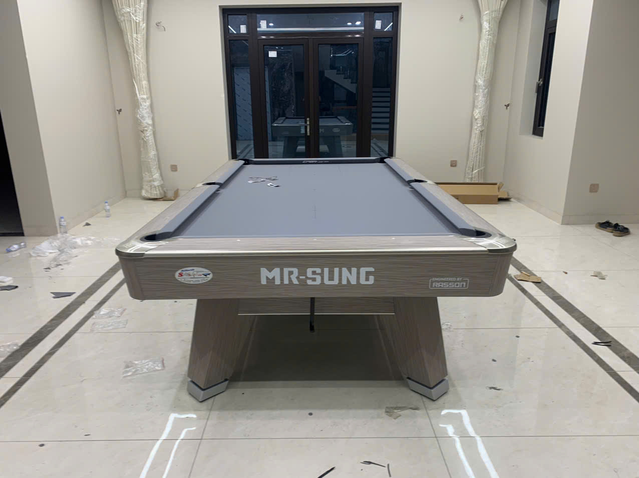 Bàn bi-a cũ thanh lý chất lượng 90%, lắp đặt và làm mới bởi Billiards Sao Việt tại Hà Nội
