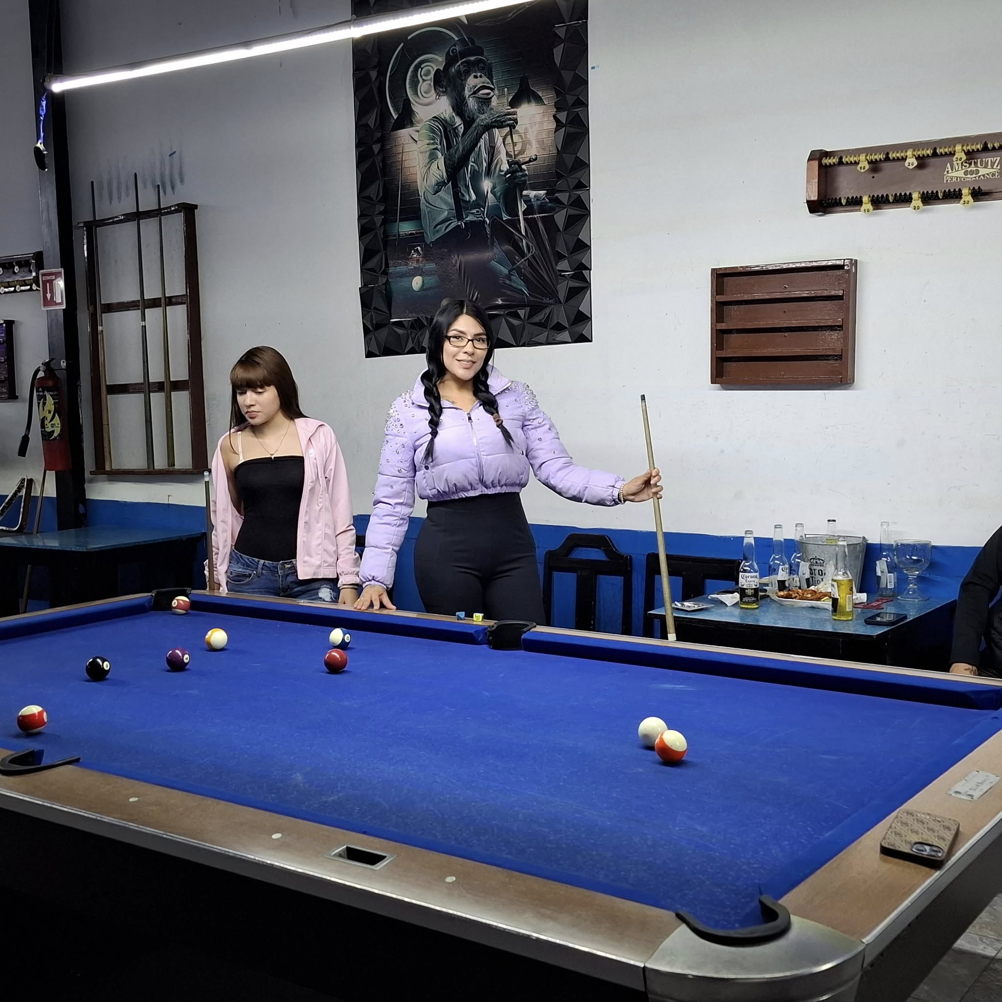 Bàn bida lỗ giá rẻ Hà Nội, mẫu bàn bi-a dành cho quán nhỏ và gia đình.