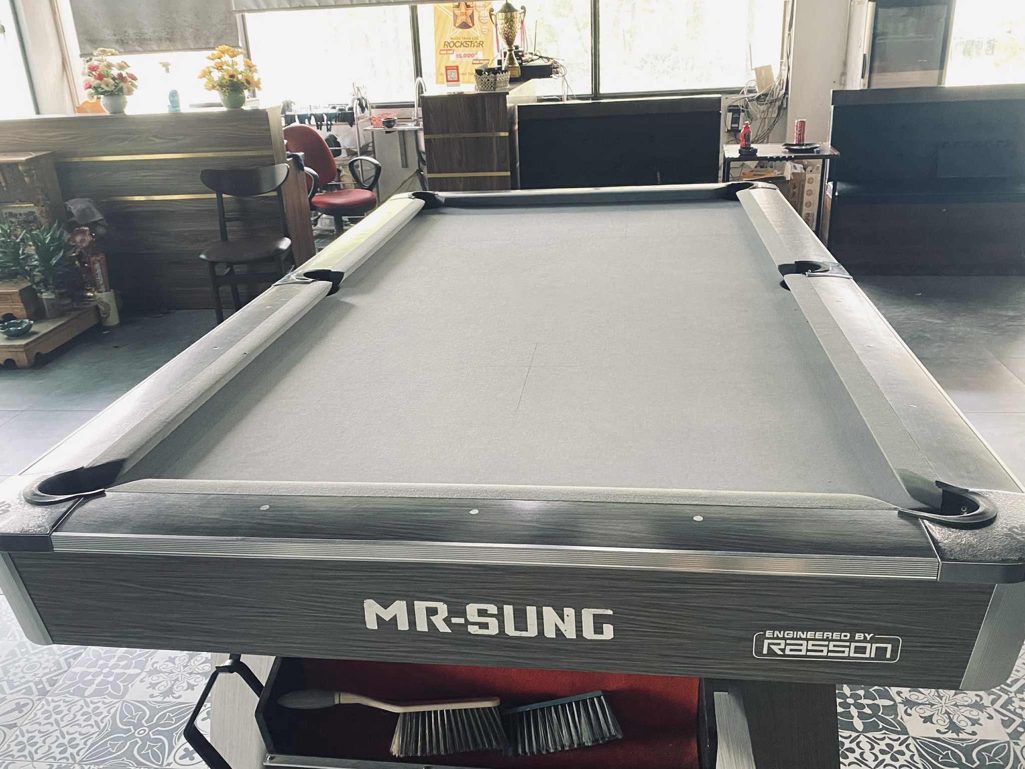 Bàn bida lỗ phổ thông giá rẻ, mẫu bán chạy tại miền Bắc.