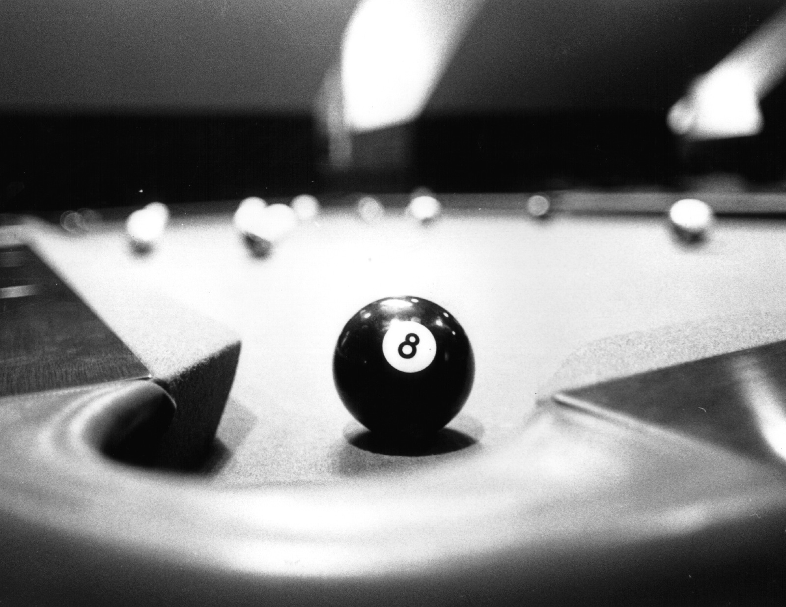 Bóng bi a đen - Black Ball