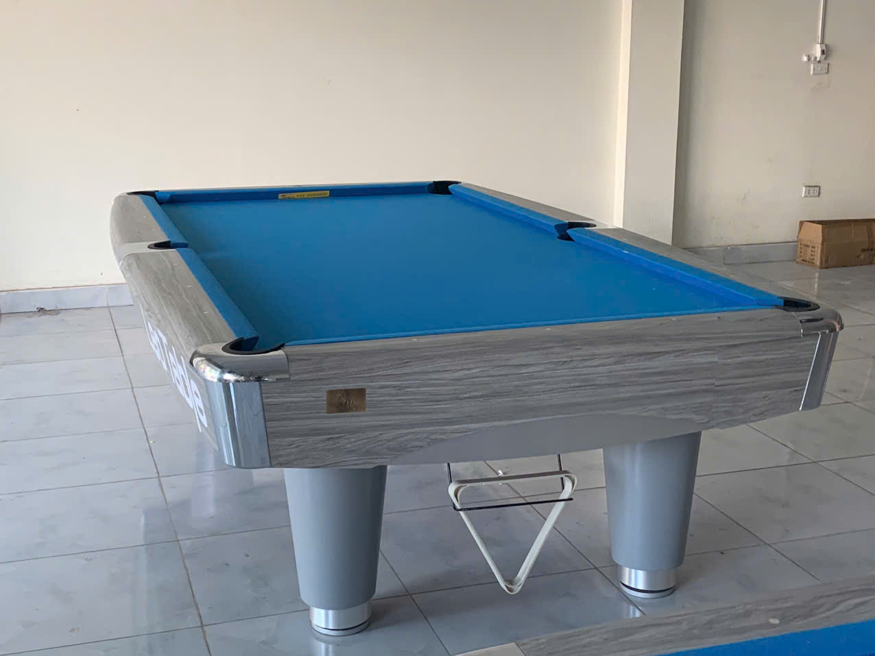 Các loại bàn bida cũ phù hợp cho quán kinh doanh