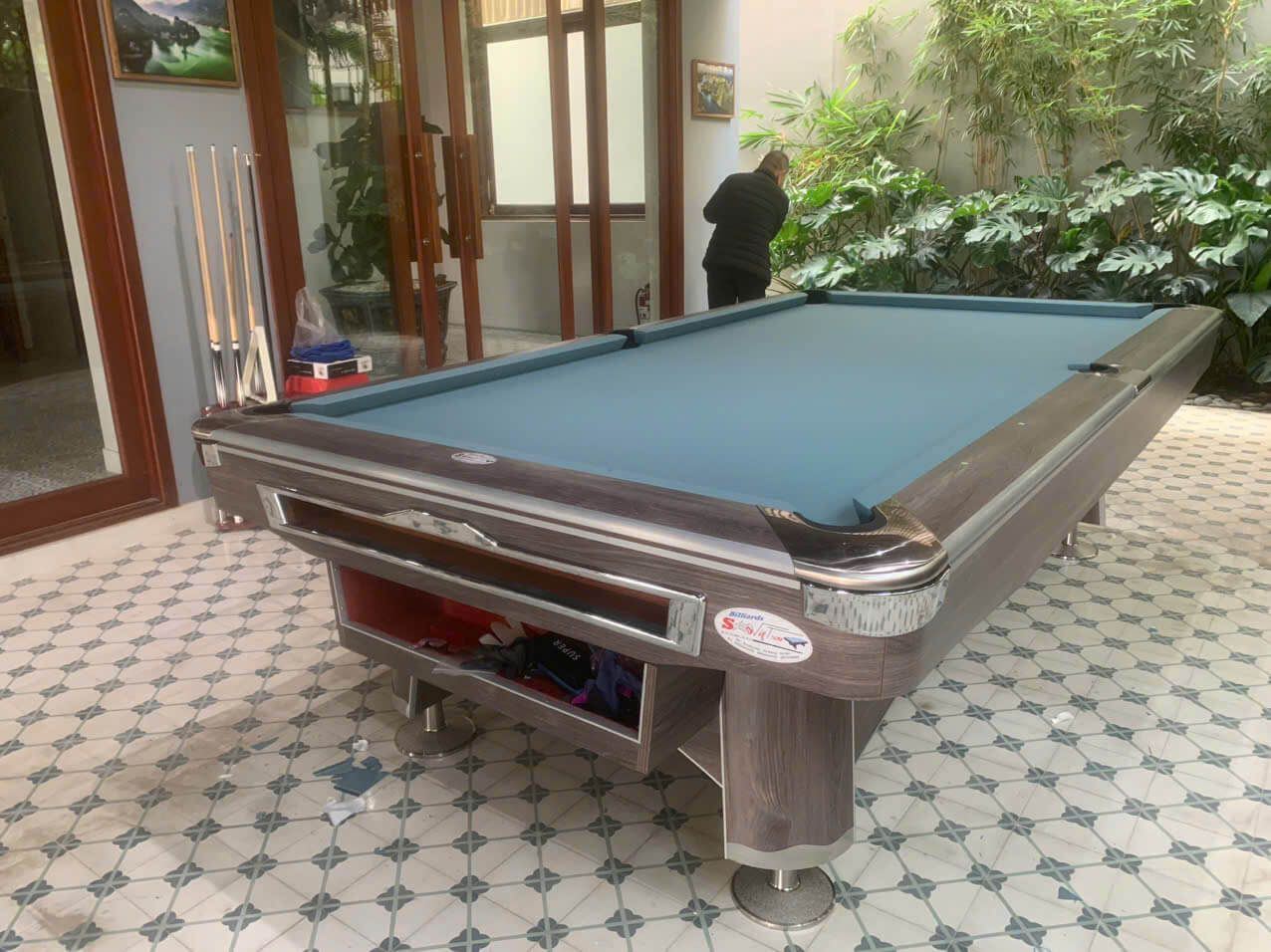 Hướng dẫn kiểm tra chất lượng bàn bi-a trước khi mua