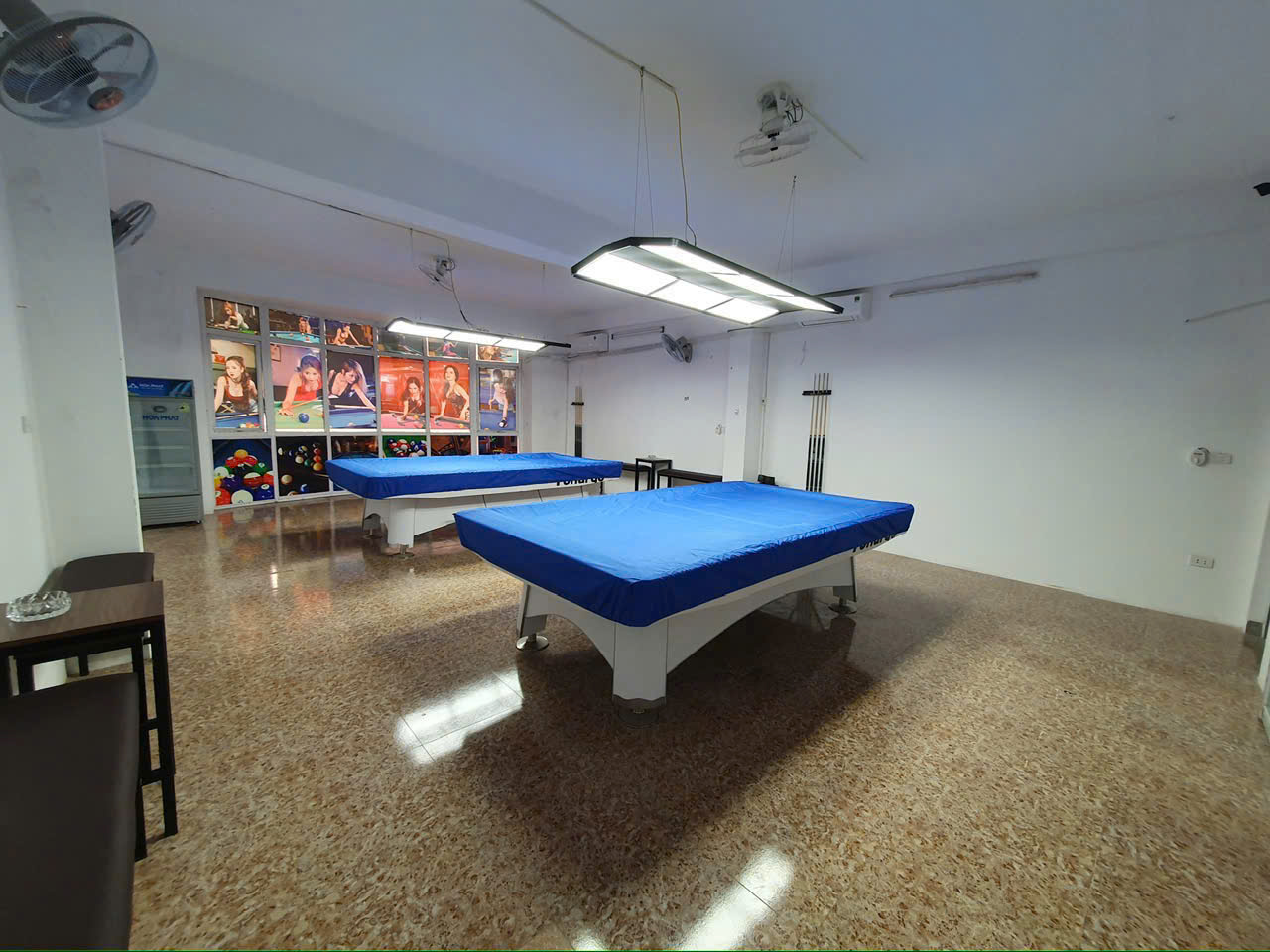 Lắp đặt bàn bi a bình dân nhập Trung