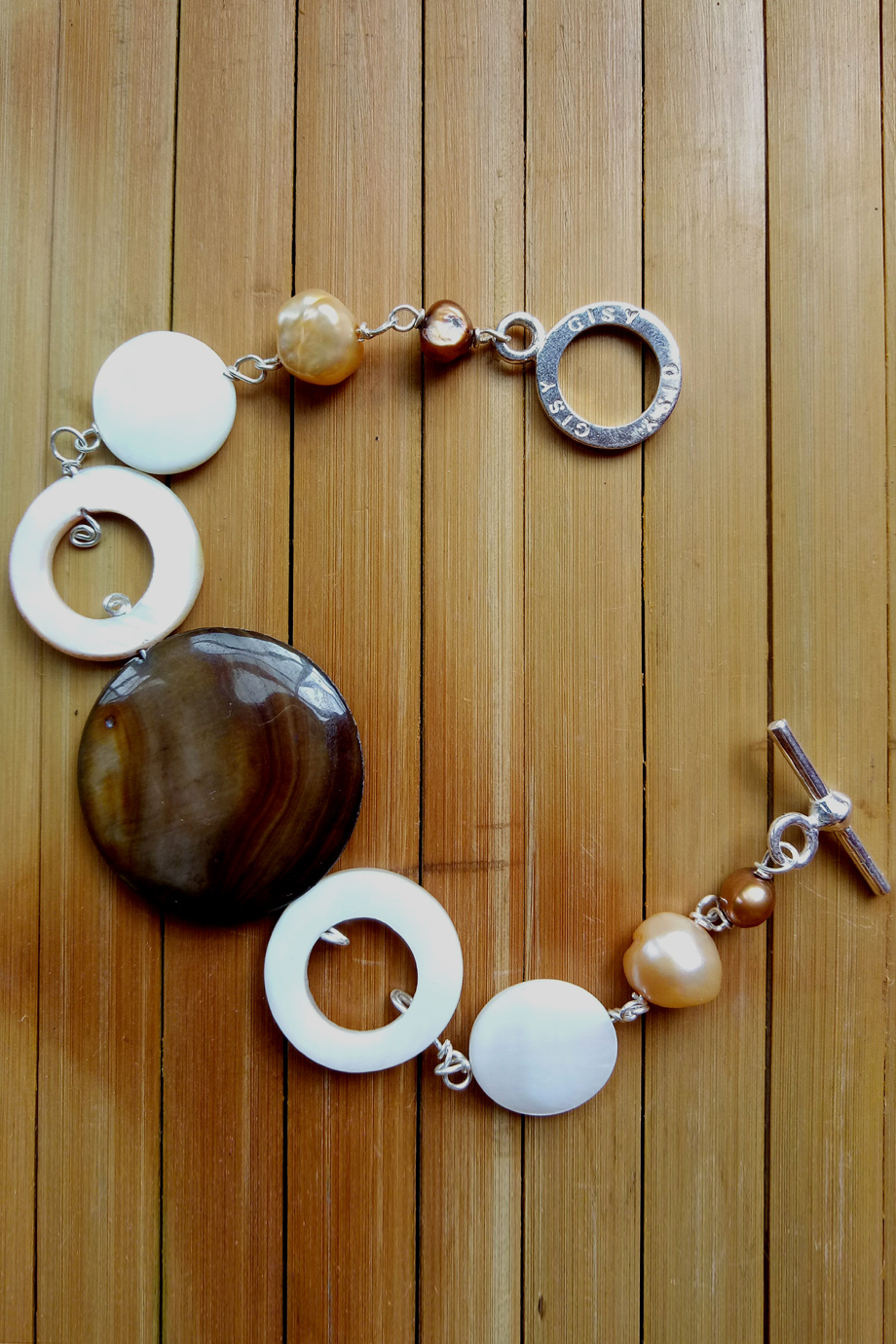 Vòng tay Earth Metal Mother & Pearl Bracelet