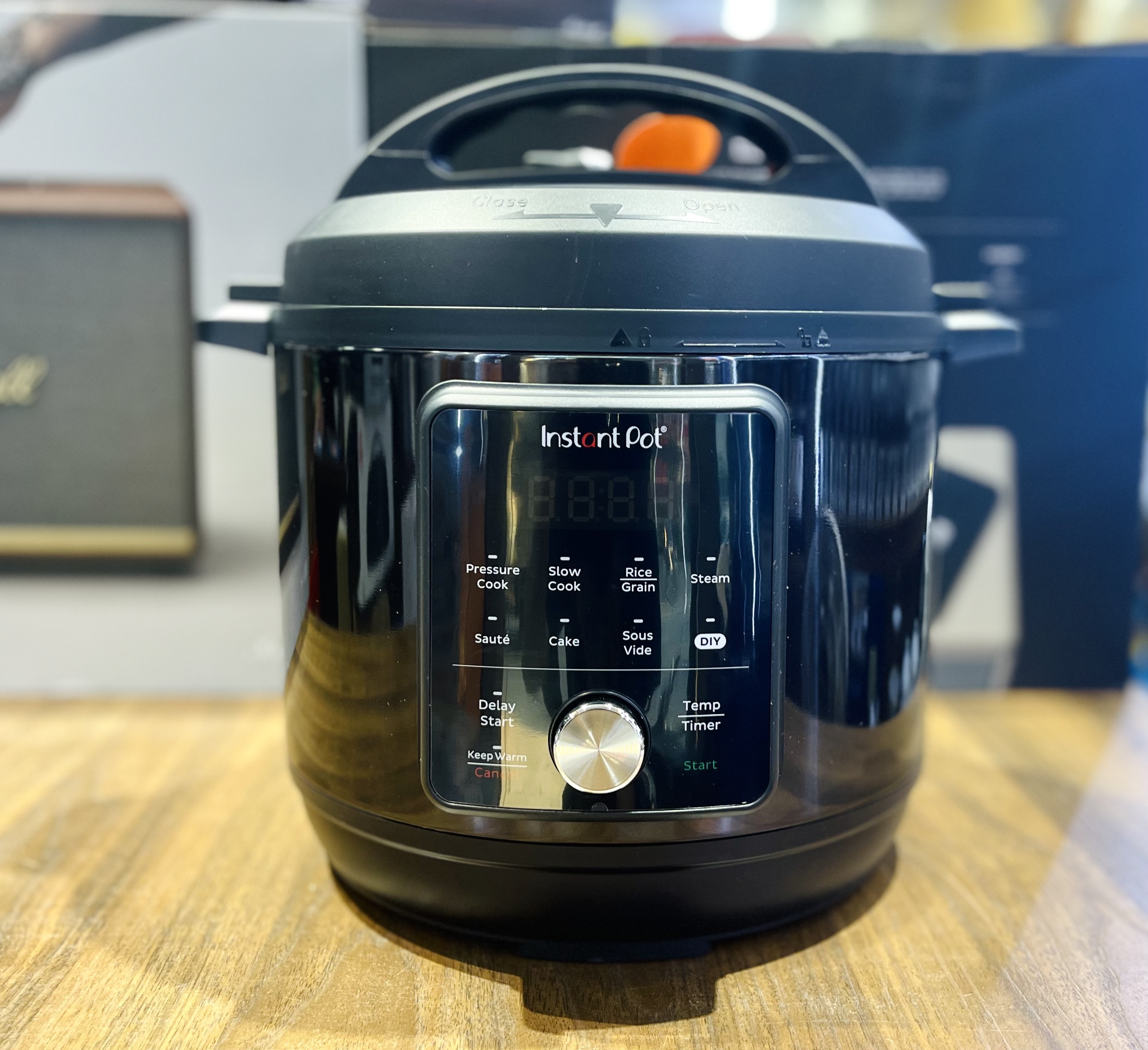 Nồi áp suất đa năng Instant Pot Essential 9 in 1 5,7L Shop Hàng Đức