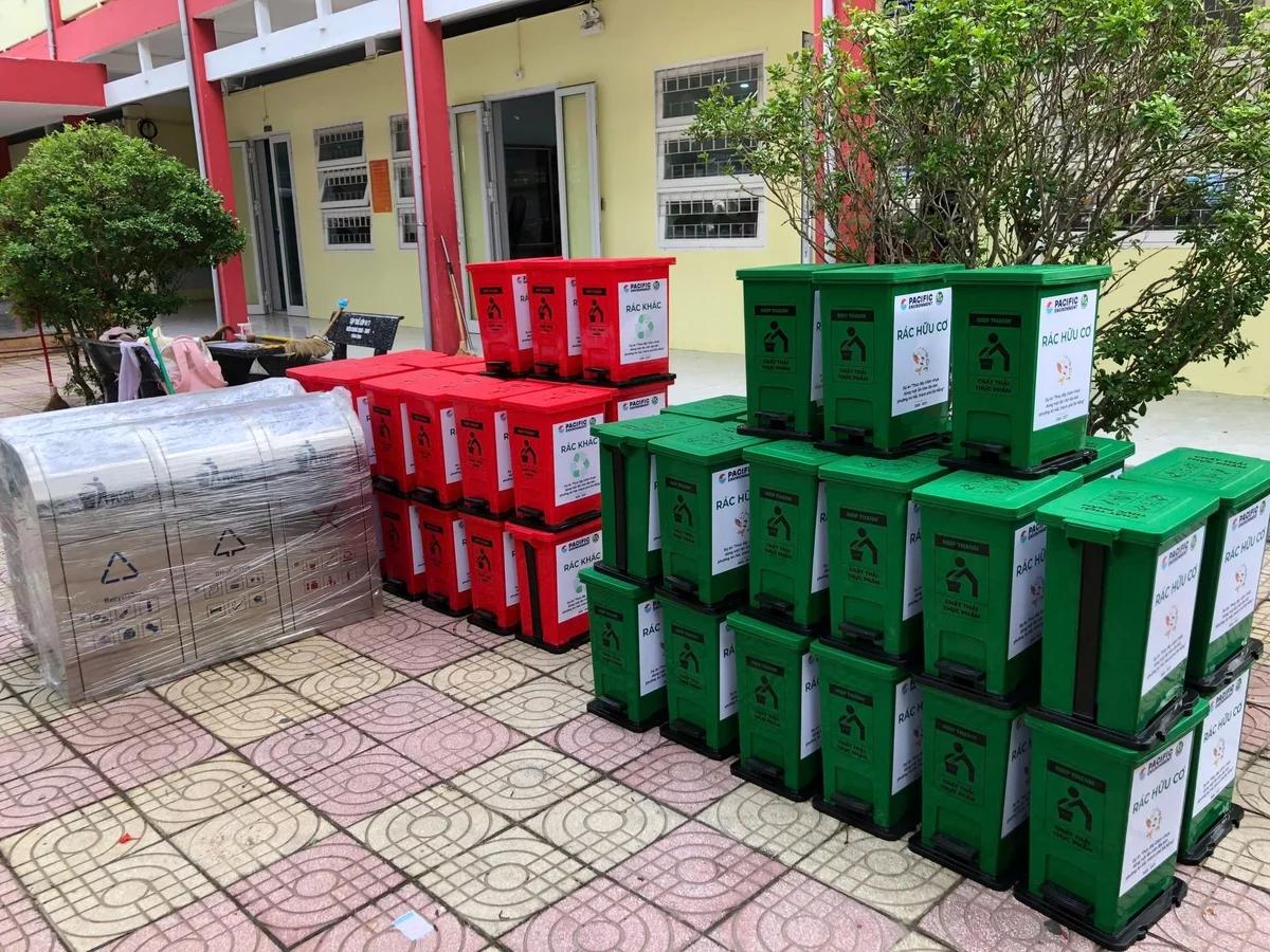 Thùng phân loại rác thông minh