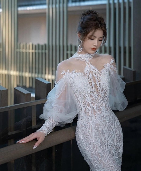 Váy cưới cổ điển