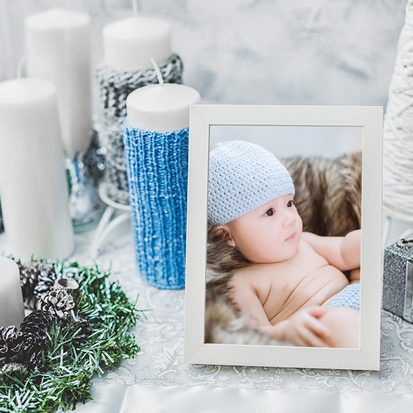 In ảnh cho bé để bàn nhỏ gọn, lưu giữ