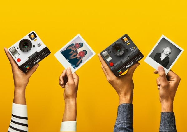 Máy ảnh chụp ảnh Polaroid