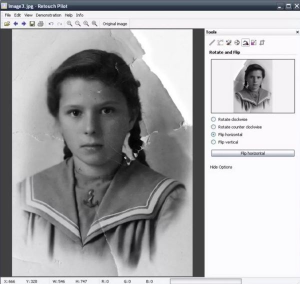 App phục hồi ảnh cũ Retouch Pilot