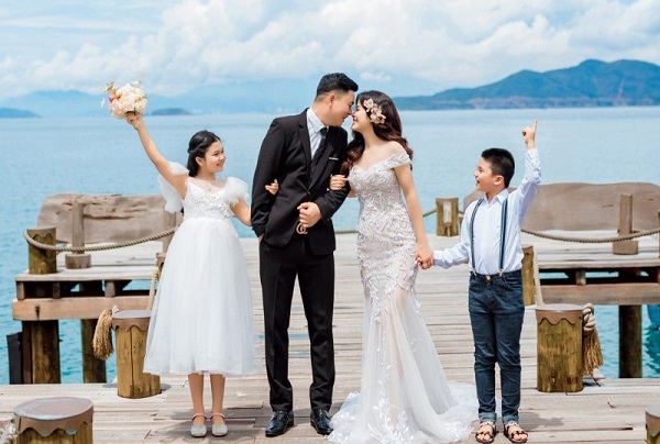 Du lịch kết hợp chụp ảnh ngày cưới