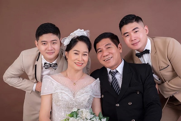 Chọn phong cách phù hợp và tạo dáng tự nhiên nhất khi chụp ảnh