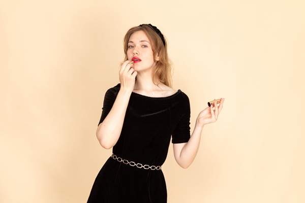 Biểu cảm quyến rũ, gợi cảm