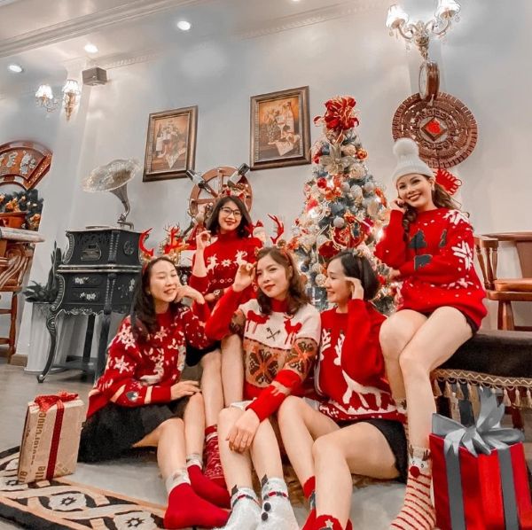 Concept chụp ảnh gia đình dịp Noel