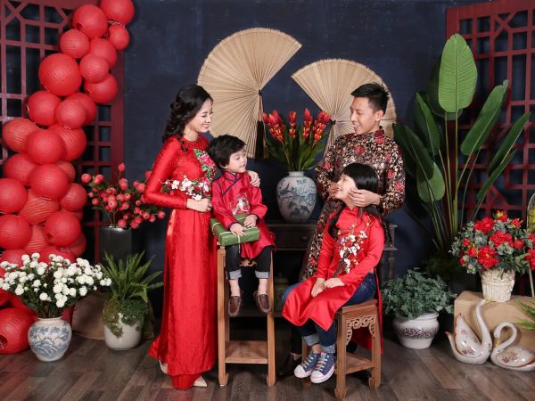 Concept chụp ảnh gia đình mặc áo dài Việt Nam