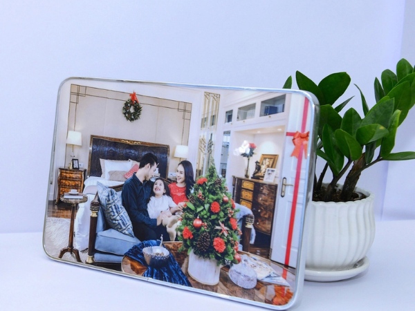 In ảnh tráng gương là gì? Các ứng dụng phổ biến