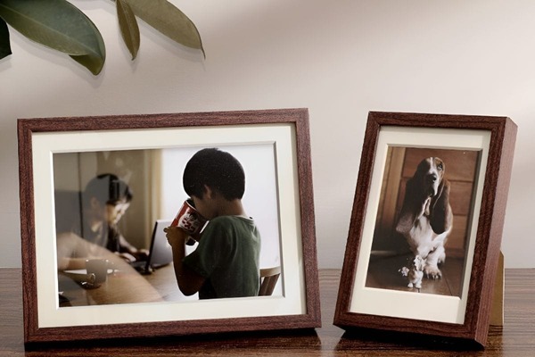 Tổng hợp c&aacute;c mẫu khung ảnh để b&agrave;n l&agrave;m việc vừa độc đ&aacute;o, vừa đẹp mắt