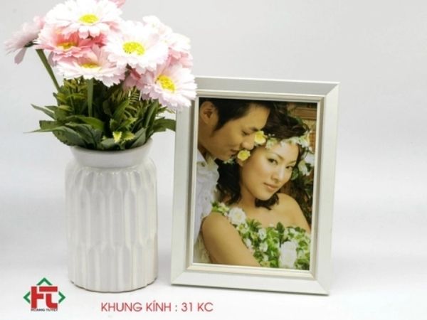 Ảnh tráng gương và những ưu điểm so với ảnh lồng kính