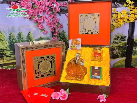 [PHIÊN BẢN GIỚI HẠN] Combo Thuyền Phát Lộc Đông Trùng Dalanewfarm ( 1 Rượu Thuyền 500ml 12 nhộng trùng thảo + 1 hồng treo gió 150g + 1 ĐTHT size 1 10g )