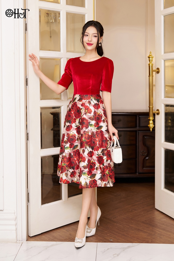 SET ÁO HOA CROPTOP CHÂN VÁY MIDI - S2905 – Today Style