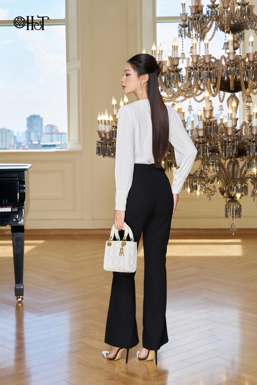 Quần ống loe xẻ tuytsi Đen