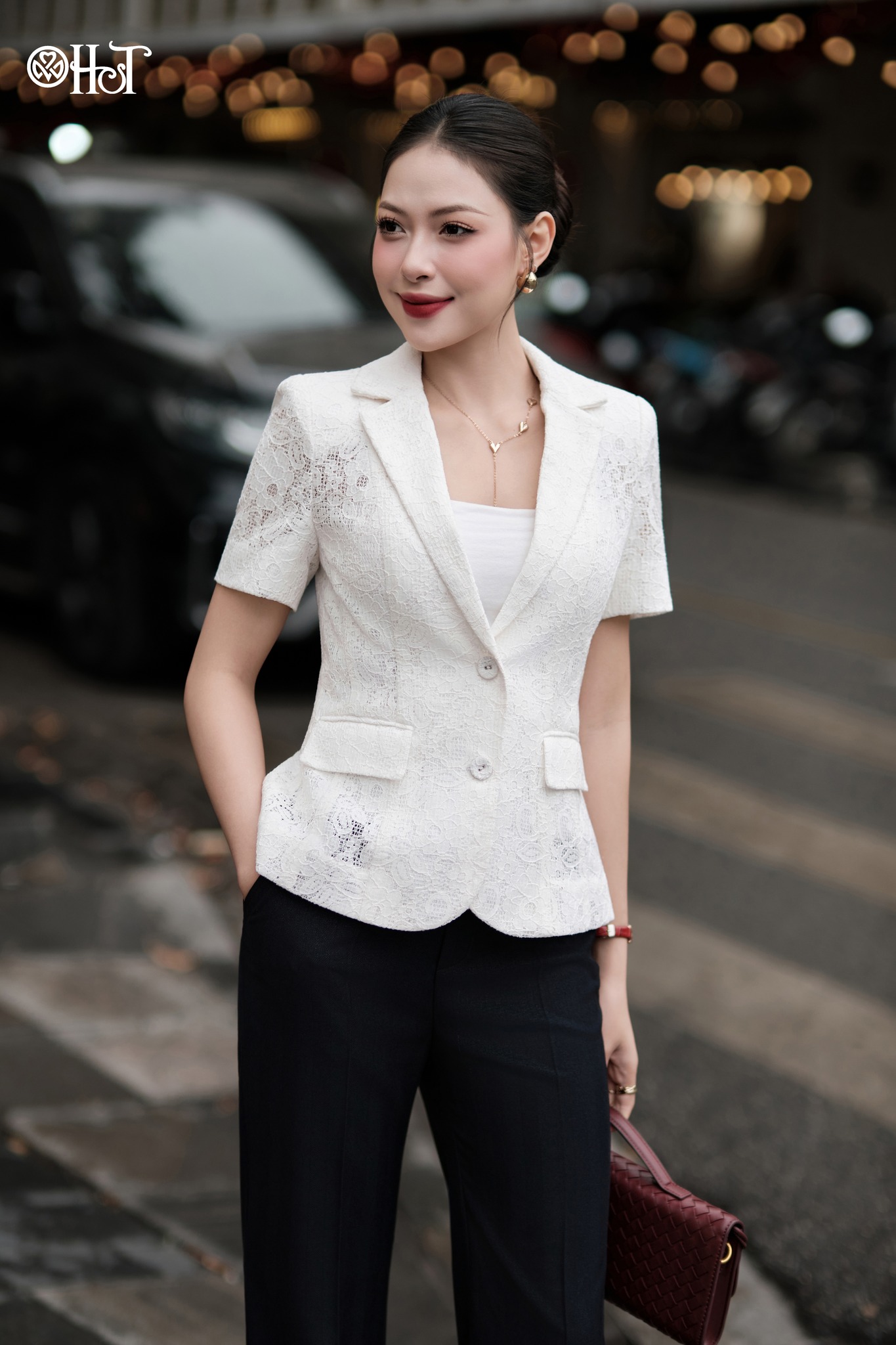 Vest cộc tay Ren ép Trắng