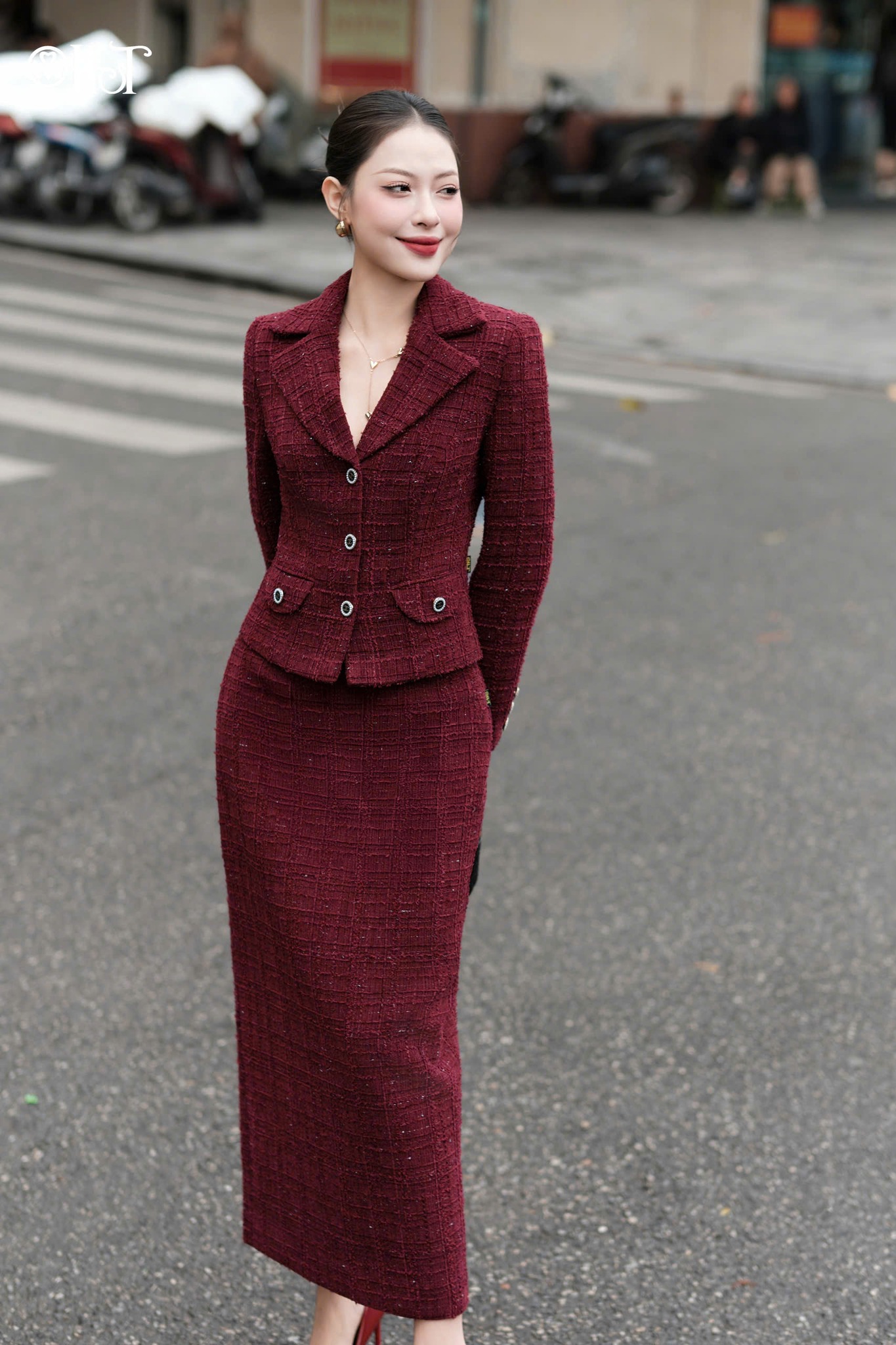 Vest 2 ve 3 khuy Tweed Đỏ