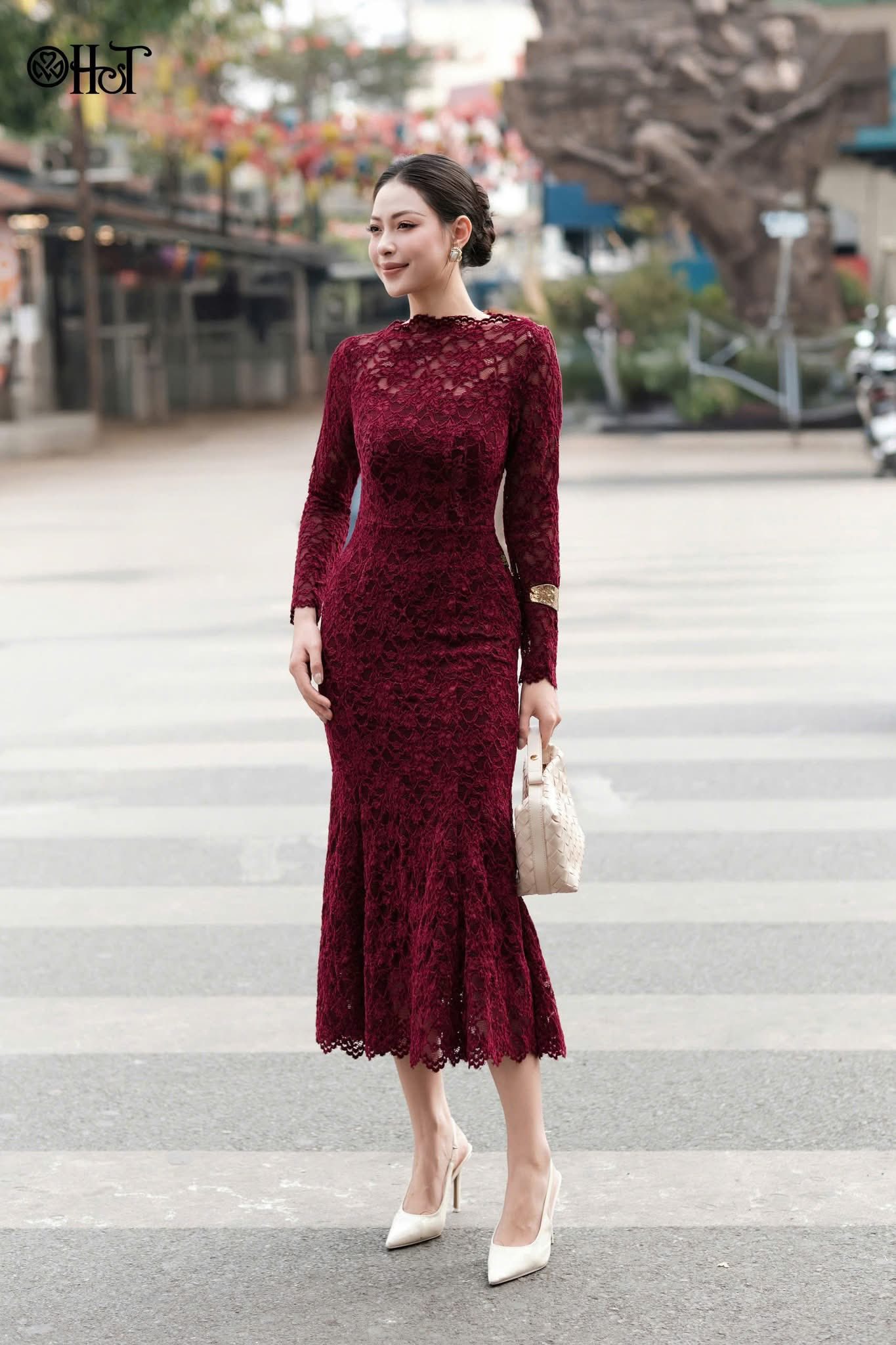 Đầm ren nhung đuôi cá Đỏ