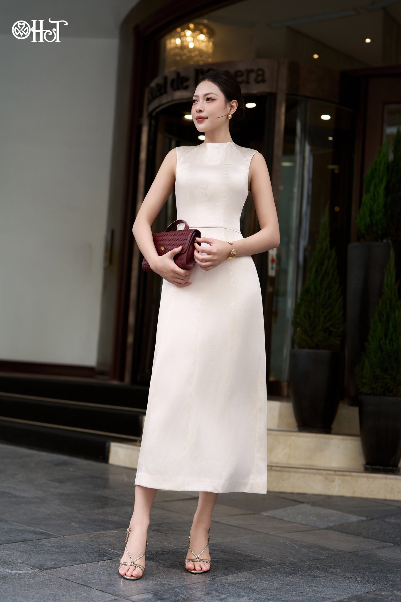 Đầm tròn cổ leo Lụa Kem