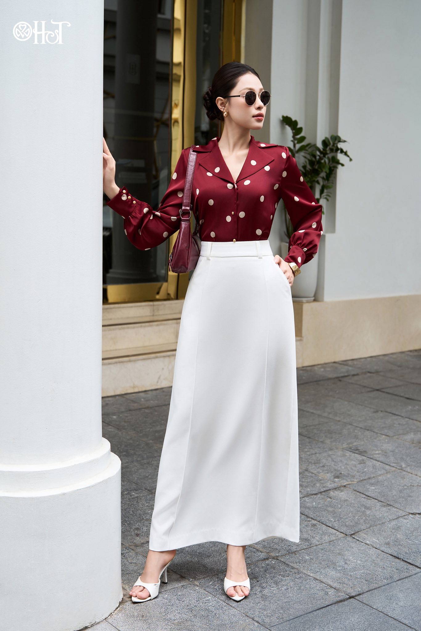 Juyt A véo gân Tuysi Trắng