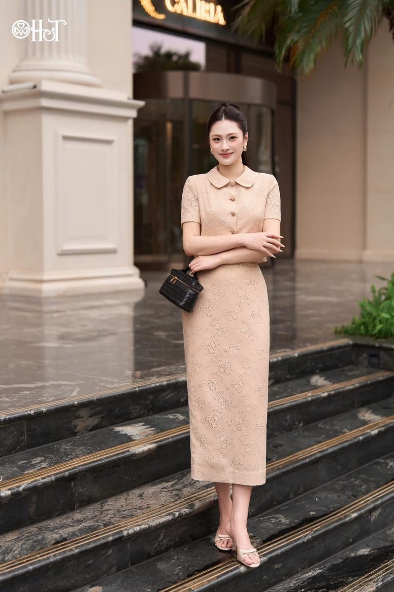 Vest hè cổ sen Ren Da