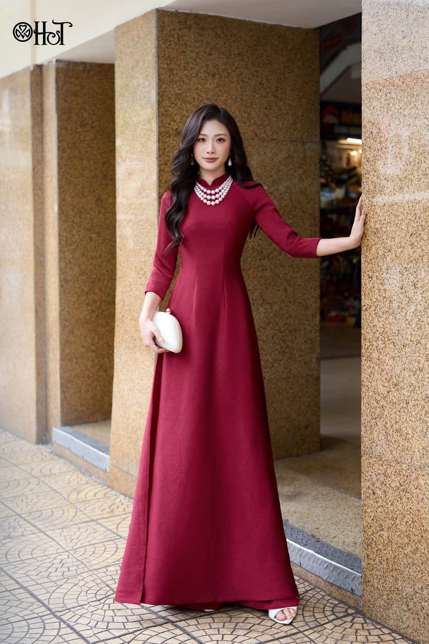 AD lụa Dubai Đỏ đô