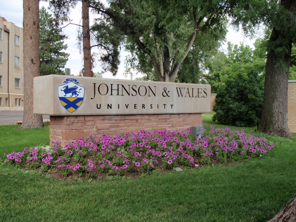 Học bổng lên đến $60,000 từ Johnson & Wales University