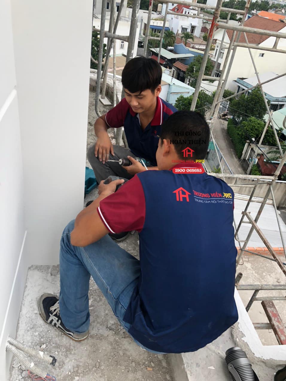 Hướng Dẫn Lắp Đèn Trang Trí Đơn Giản Tại Nhà – An Toàn, Tiết Kiệm