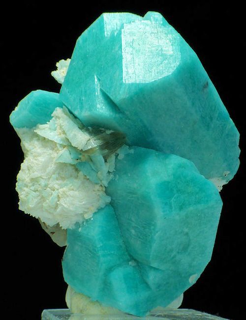 Đá Amazonite đặc điểm công dụng và ý nghĩa trong phong thuỷ