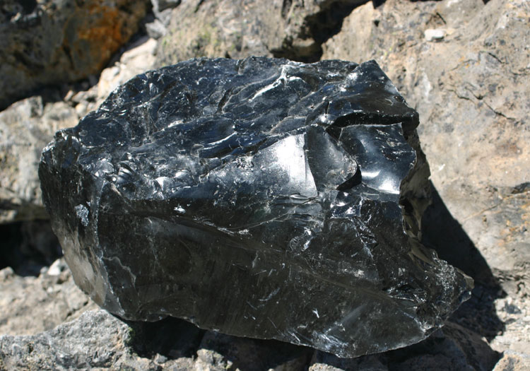 Tìm hiểu chung về đá Obsidian