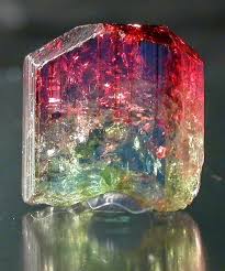 Đá Tourmaline công dụng và ý nghĩa phong thuỷ